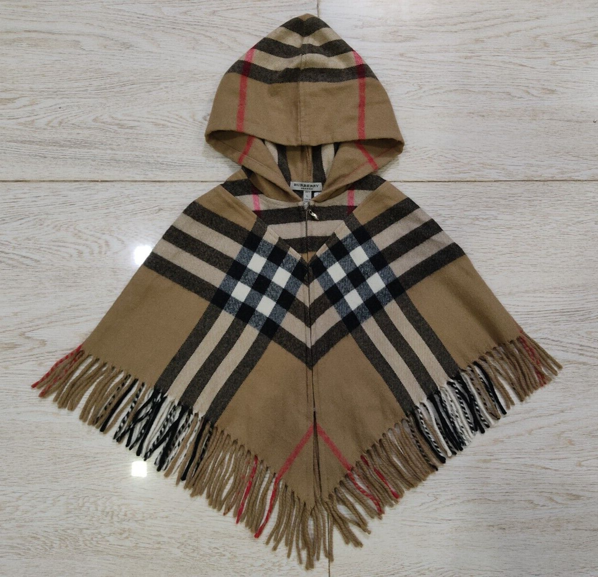 ポンチョ・ケープ BURBERRY Women Capes 8105325 B9368 Beige Women's Designer Ponchos & Capes | Burberry® Official