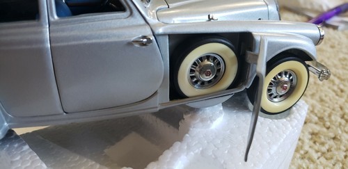 Danbury Mint 1933 Pierce Silver Arrow 1:24 Scale Free Shipping - Picture 12 of 12