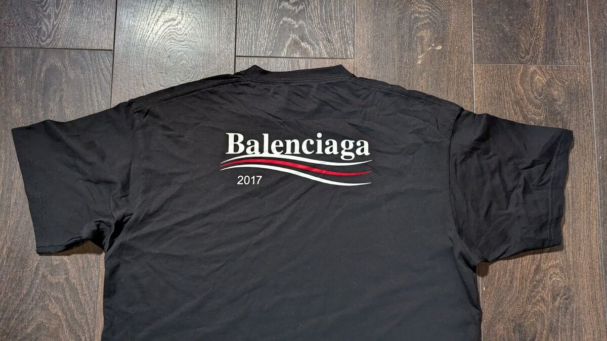 Balenciaga 2017 Wave Campaign Black T Shirt Small | eBay Balenciaga 2017 Wave Campaign Black T Shirt Small | eBay