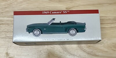  2001 Readers Digest 1969 Camaro SS Diecast Toy Car Exclusive 1/64 Scale