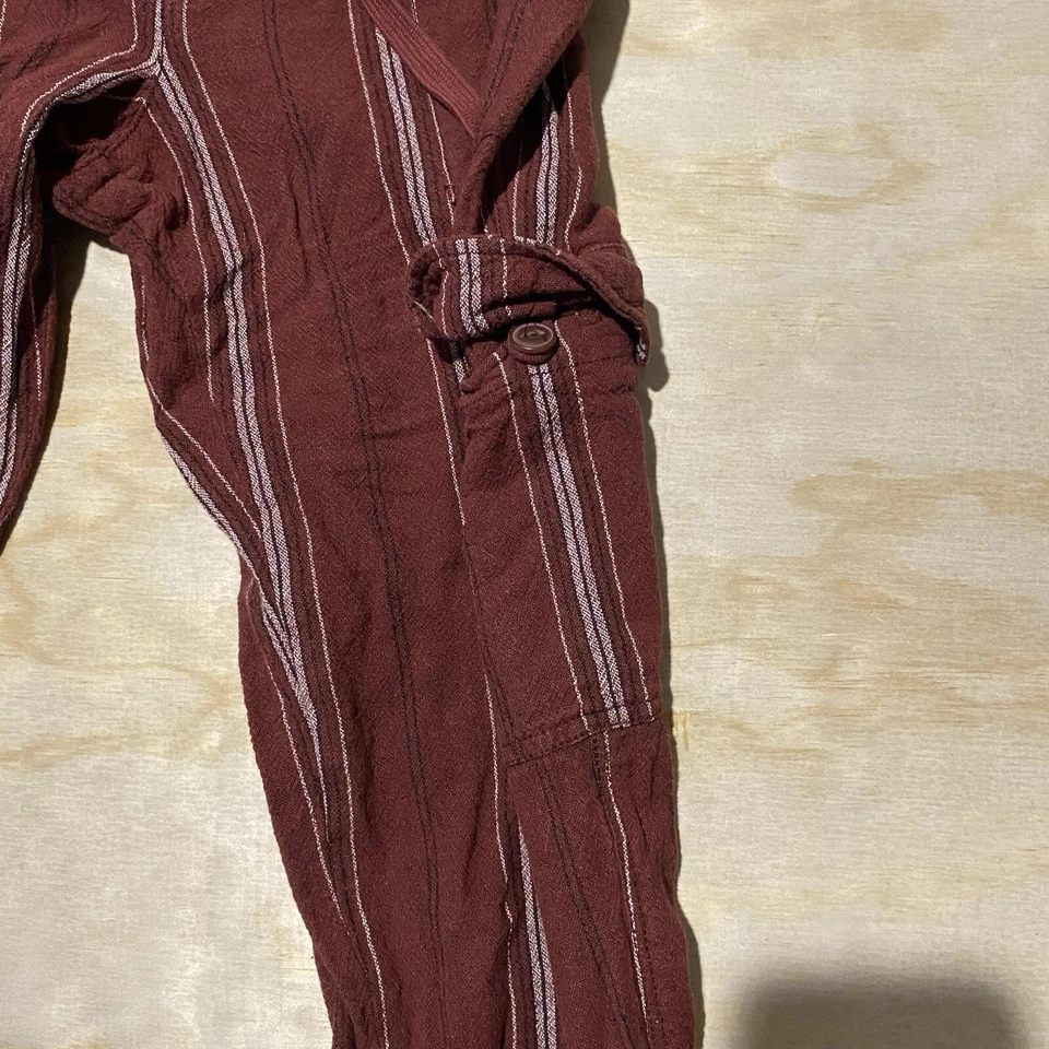 Sanctuary Anthropologie Pants Womens Small Burgundy Stripe Linen Cropped Cargo - Image 4 of 4