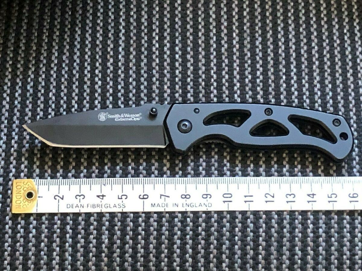Smith & Wesson Extreme Ops Tanto Blade Folding Skeleton Smith & Wesson Extreme Ops Tanto Blade Folding Skeleton