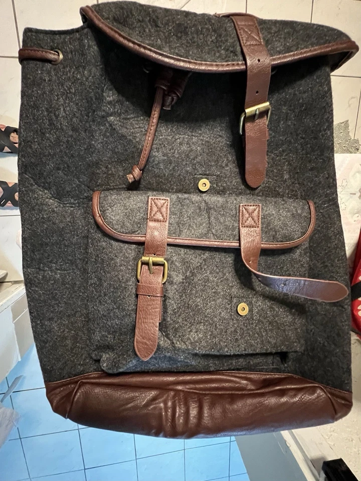 AKAH Wanderrucksack LODEN mit Büffel- Polyester Trekkingrucksack Rucksack - Bild 2 von 3