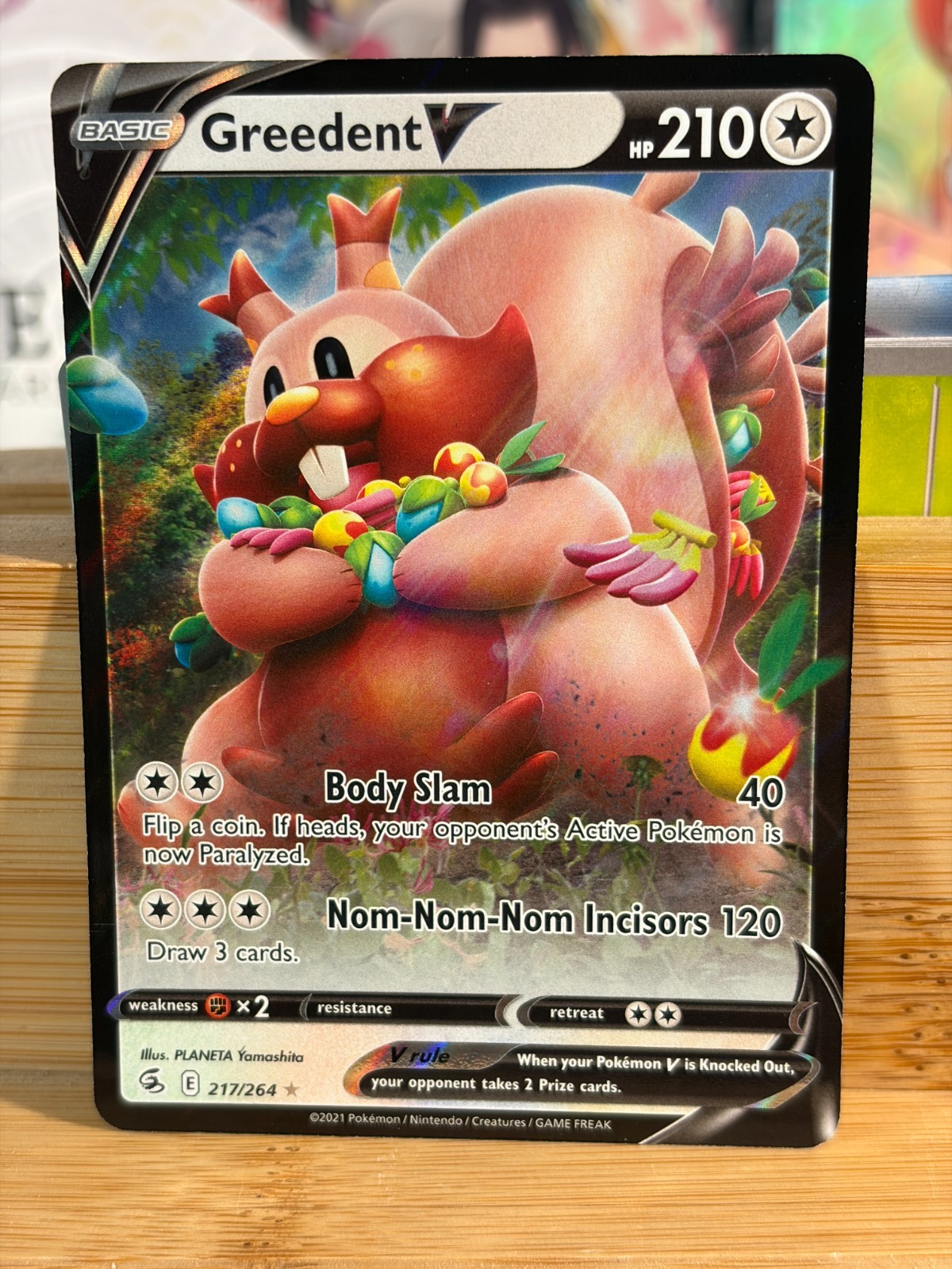 GREEDENT V 217/264 Fusion Strike Sword&Shield Holo Rare Pokemon TCG Near Mint