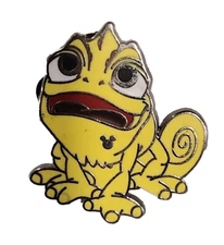 Disney Pin Tangled Pascal Rapunzel Yellow Chameleon Hidden Mickey Color 00020
