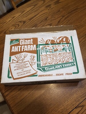 VINTAGE THE ORIGINAL ''UNCLE MILTON'S'' GIANT ANT FARM w/BOX ESCAPE PROOF NEW K1