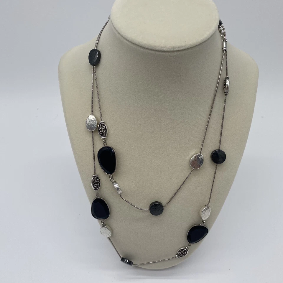 Juego de collar y pulsera Brighton cadena larga piedras negras cuentas de plata y estaño Foto 2 de 4