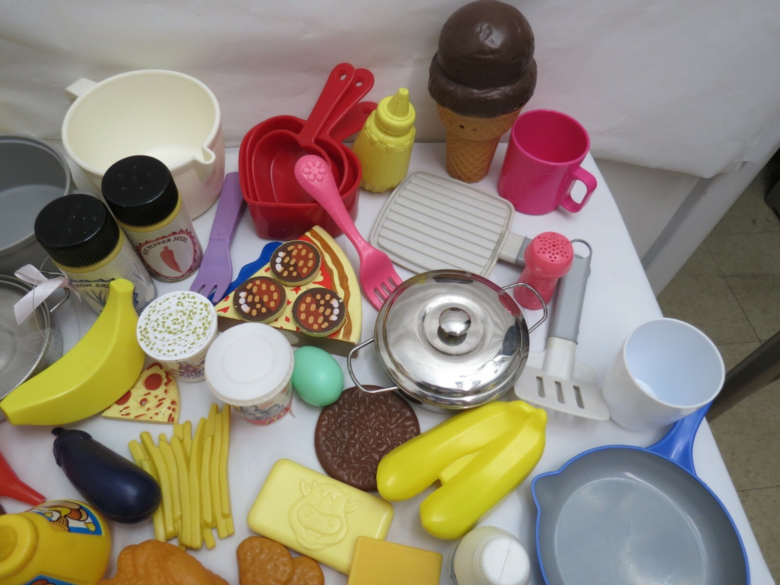 KITCHEN PLAY FOOD 137 PIECES PRESCHOOL DISH RACK PLAY FOOD DISHES CUPS eBay