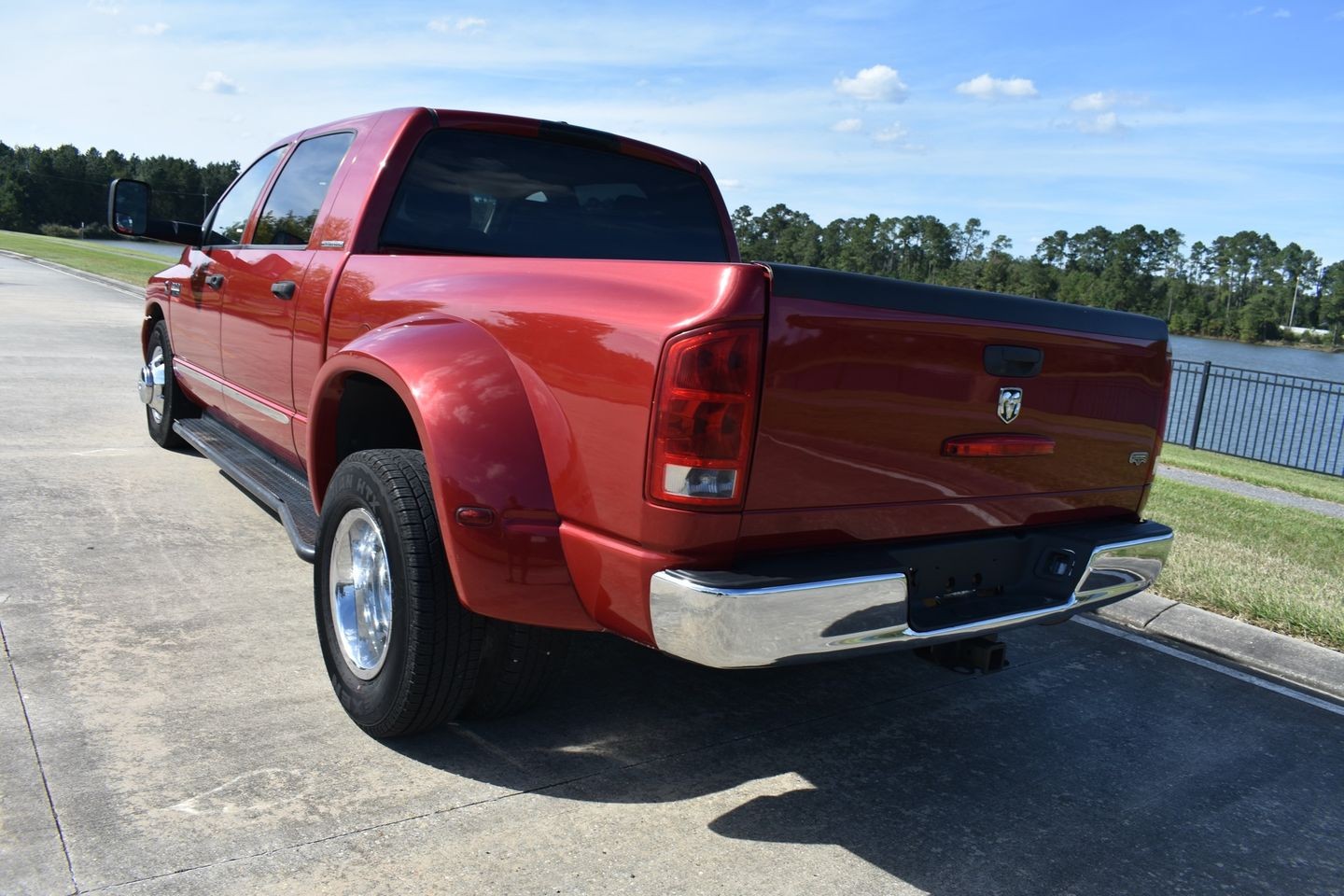 2006 Dodge Ram Laramie thumbnail 8