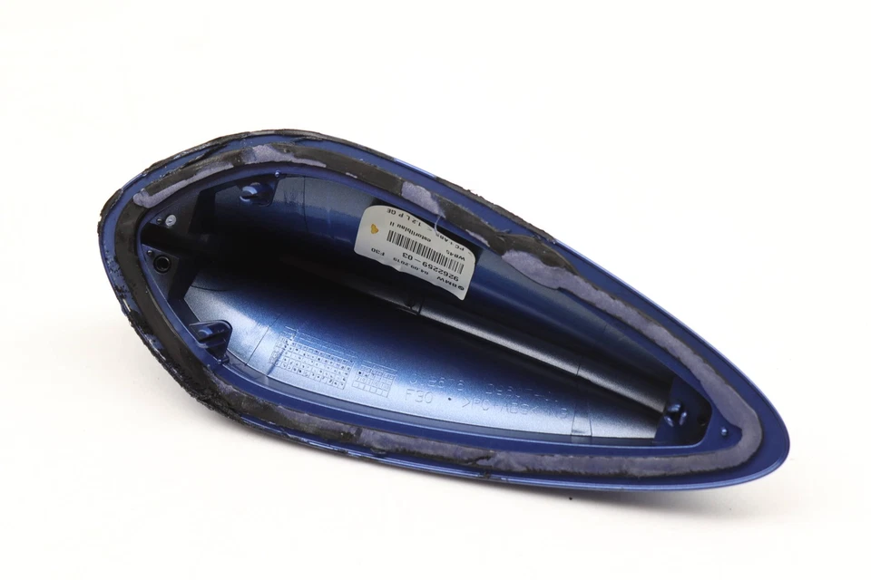 2014-2018 BMW 328D XDRIVE — антенна с акульими плавниками/крышей 9262259 - Изображение 4 из 4