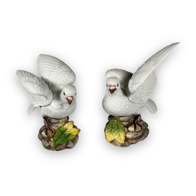 Brinn's White Dove Bird Figurines Pair Porcelain Wings Spread 5'' Tall Taiwan