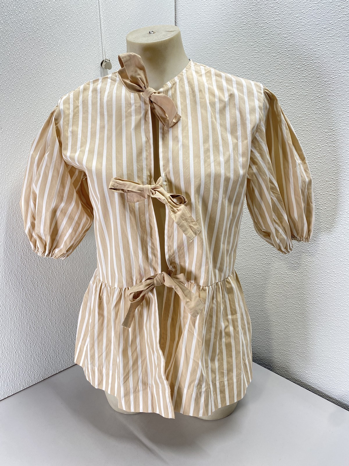 S/W/F Womens Front Bow Tie Peplum Blouse Size S White, Beige Stripe