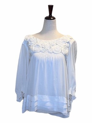 eci NY Womens Ivory Rosette Ribbon Neckline Sheer Triple Tier Bottom Blouse 10
