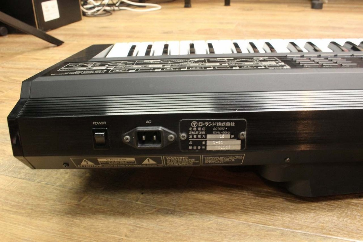 Roland D-50 Synthesizer with Hard Case AC Cable | eBay