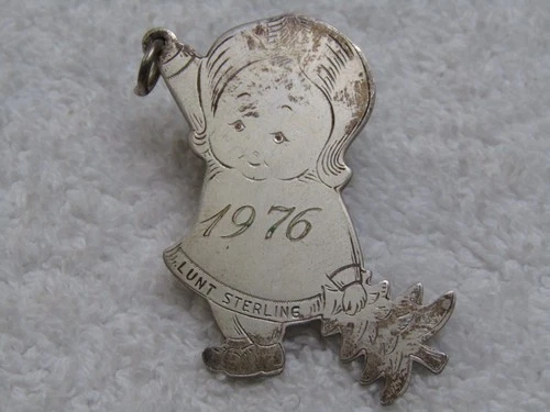1976 Lunt Sterling Christmas Tree Girl .925 Silver 8 grams