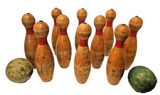 Vintage 10 Wooden Bowling Pins W/Red Stripe  2 Green Balls