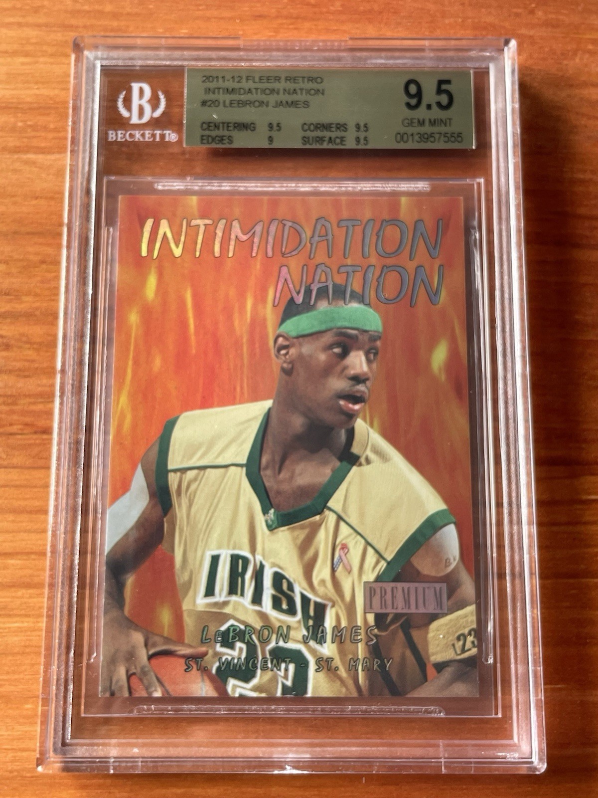 2011/12 Fleer Retro Intimidation Nation Lebron James BGS 9.5 Gem Mint