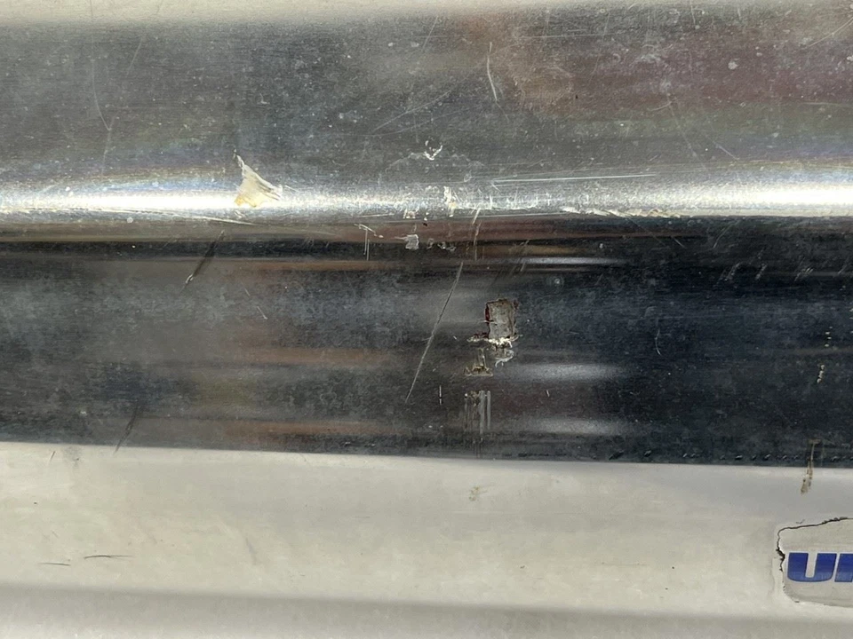 1988 Jeep Grand Wagoneer para-choque traseiro alumínio 5363157 - Imagem 4 de 4