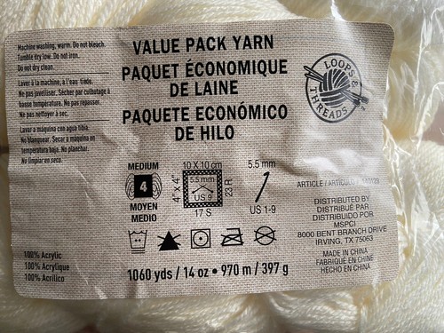 LOOPS & THREADS VALUE PACK YARN - CREAM -14 OUNCES-2 SKEINS - 1060 YARDS/ HANKS - Picture 3 of 5