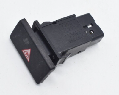 84332-60330 Toyota Switch assy, hazard warning signal 8433260330