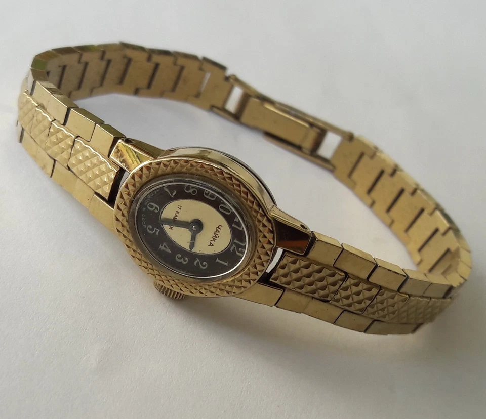 Винтажные позолоченные наручные часы CAIKA (Чайка) с ручным заводом советского производства - Изображение 4 из 4