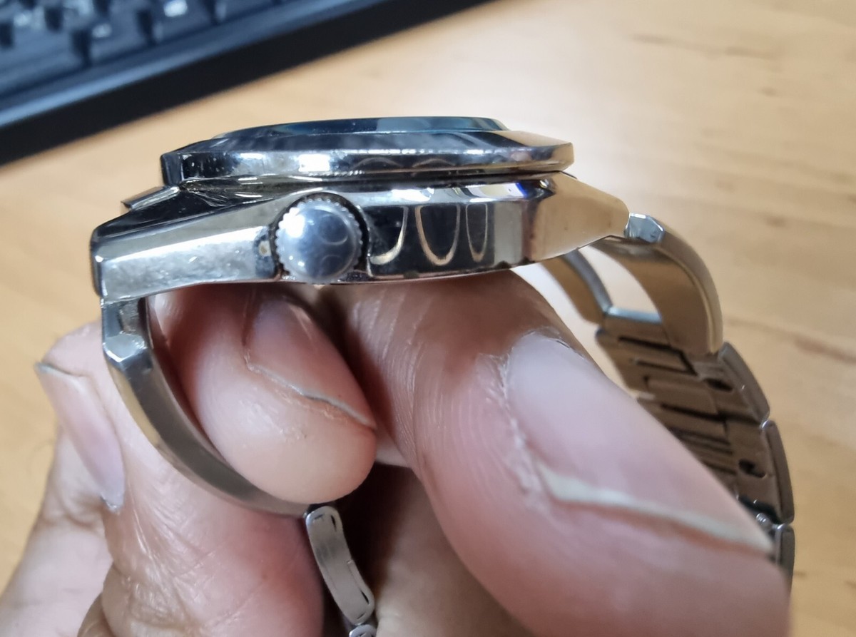稀少モデル/美品✨ SEIKO　ALBA　AKA　デイデイト　レトロフューチャー Vintage Seiko Alba AKA Quartz Day/Date Japan Made Men's