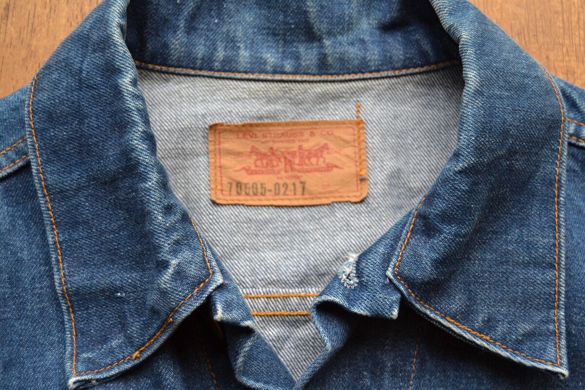 LEVI's 70505 0217 Type 3 Denim Trucker Jacket 1990's Pre-LVC LEVI's 70505 0217 Type 3 Denim Trucker Jacket 1990's Pre-LVC