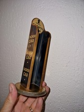 présentoir de magasin CACHOU