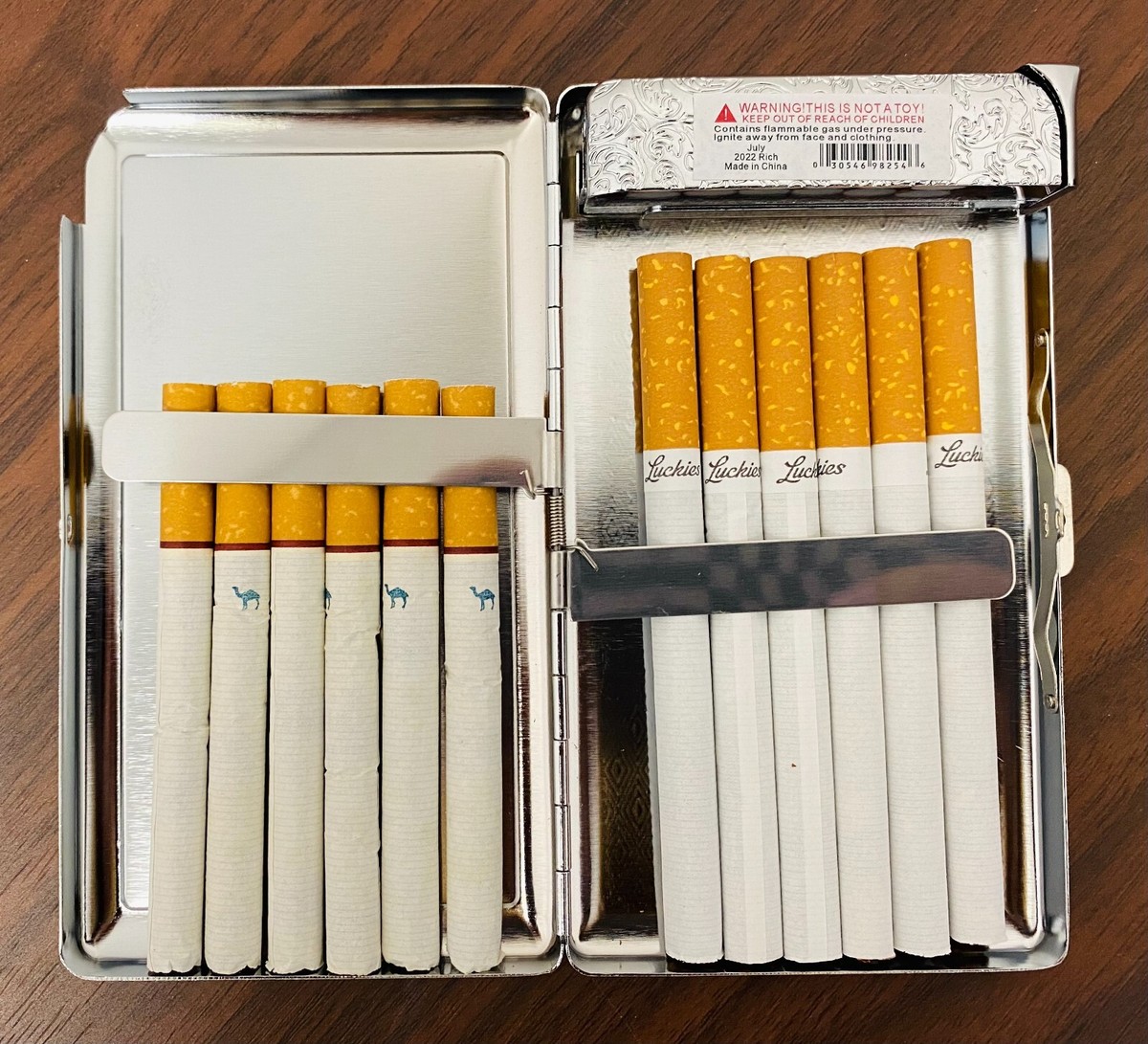 Lucky S. Vintage Smoking AD 100's Size Cigarette Case w/built in