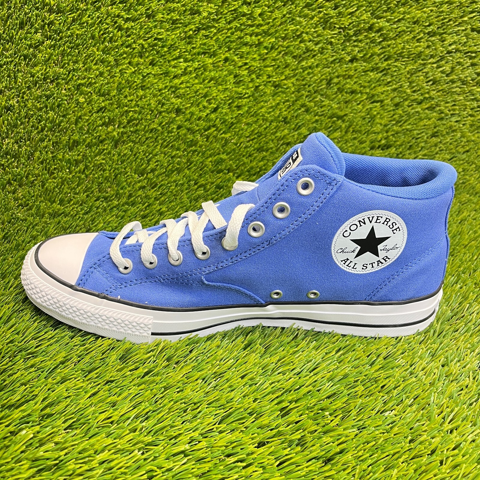 Converse Chuck Taylor All Star Street Mid Mens Size 13 Walking Shoes Sneakers thumbnail 2