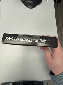 NES Raid on Bungeling Bay CIB Complete With Box Game Manual 5 Screw W/ Hangtab