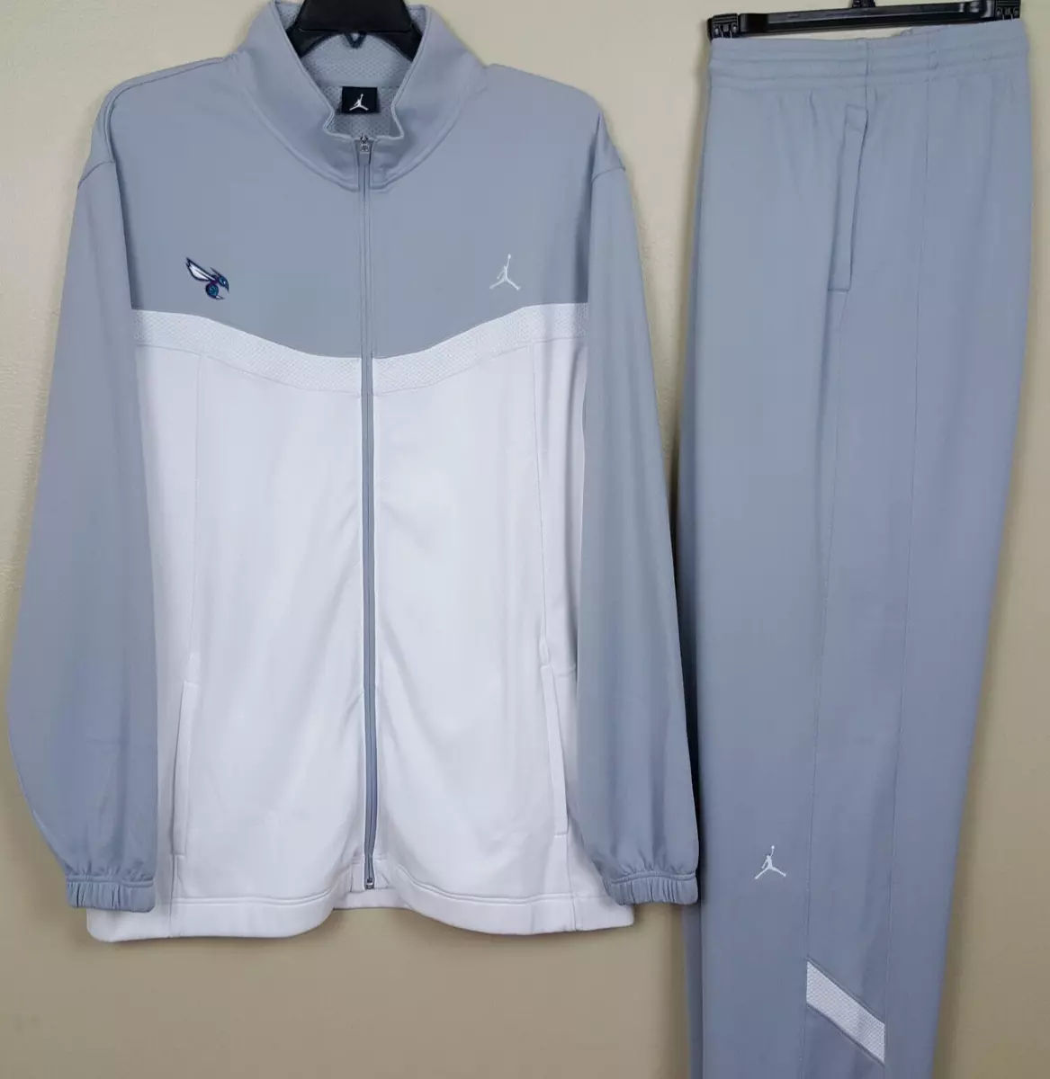 charlotte hornets jogging suit