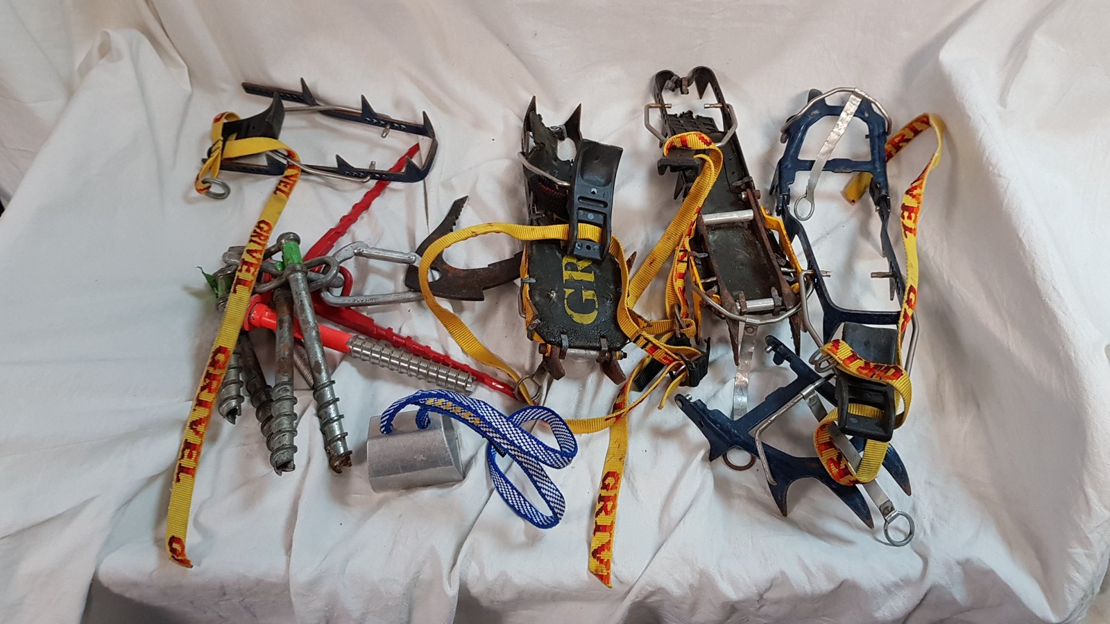 Lote de trabajo grivel surtido accesorios de escalada en hielo, crampones y otras brocas