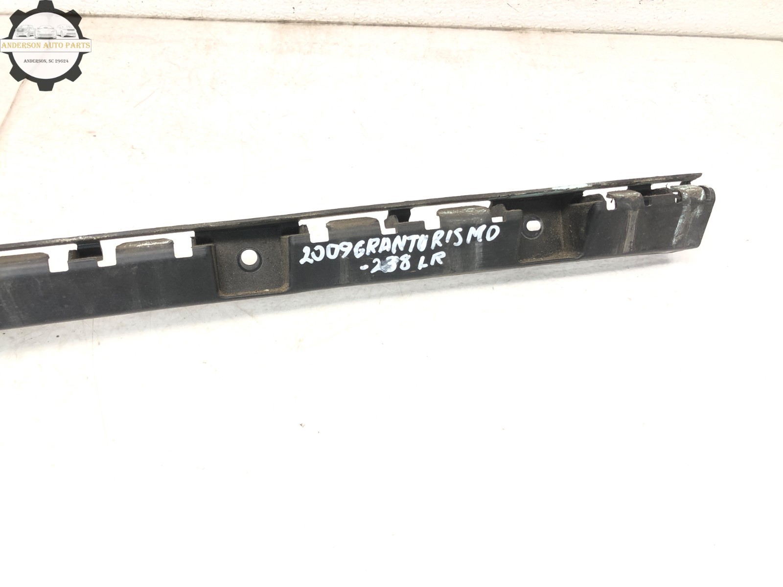 2008-2018 MASERATI GRANTURISMO M145 LEFT DRIVER REAR SKIRT ROCKER PANEL BRACKET