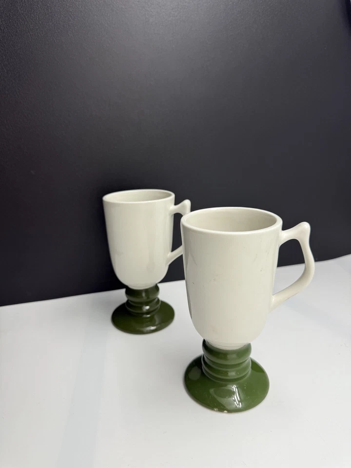 Juego de 2 tazas de pedestal vintage HALL USA café irlandés de 6" #1273 verde y blanco Foto 4 de 4