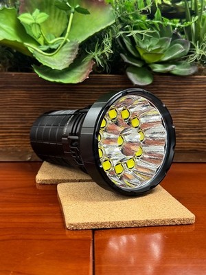 Imalent ms12 mini-c 65,000 lumens