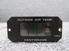 301 Davtron A301C Digital Outside Air Temperature Indicator (Centigrade)