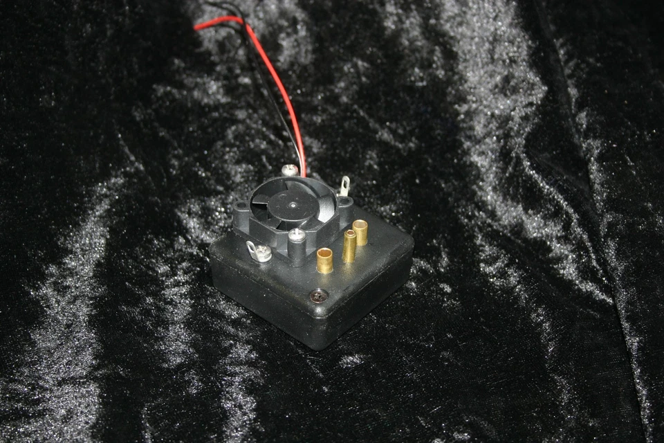 Duo Raucherzeuger KU HL Rauchgenerator Rauchmodul HL Torro Truck neu für V6 - Bild 3 von 4