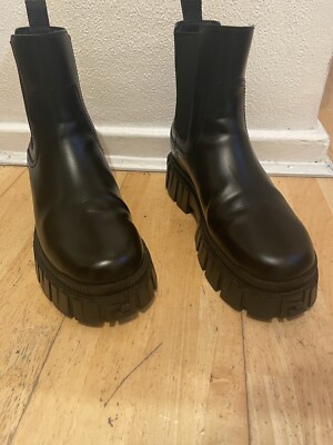Fendi black leather chunky chelsea boots size UK