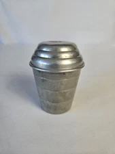 Vintage Mirro Mixette 8oz 1 Cup Aluminum Shaker Measuring Cup Beehive Lid USA