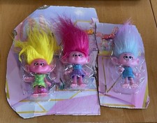 DreamWorks Trolls Band Together Shimmer Party -3 Small Dolls  2 Hair Clips- NEW