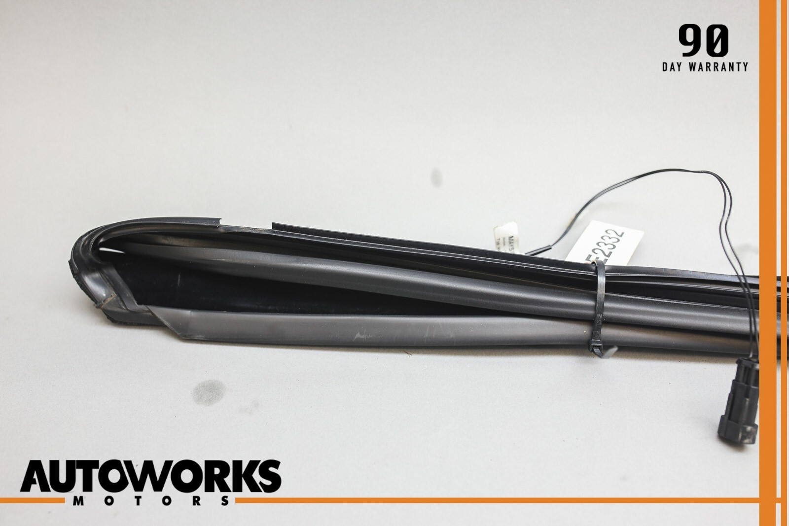 03-13 Maserati Quattroporte M139 Front Right Side Window Weather Strip Seal OEM