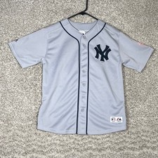 Majestic New York Yankees Jersey Derek Jeter Baseball Gray kids Size Small MLB