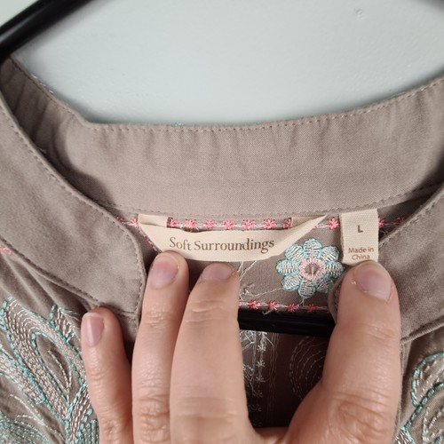 Soft Surroundings Women’s Calais Boho Tunic L Floral Embroidered Roll Tab READ - Picture 2 of 9