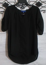 Apt. 9 women's Top Size L Short Sleeve Black Round Neck