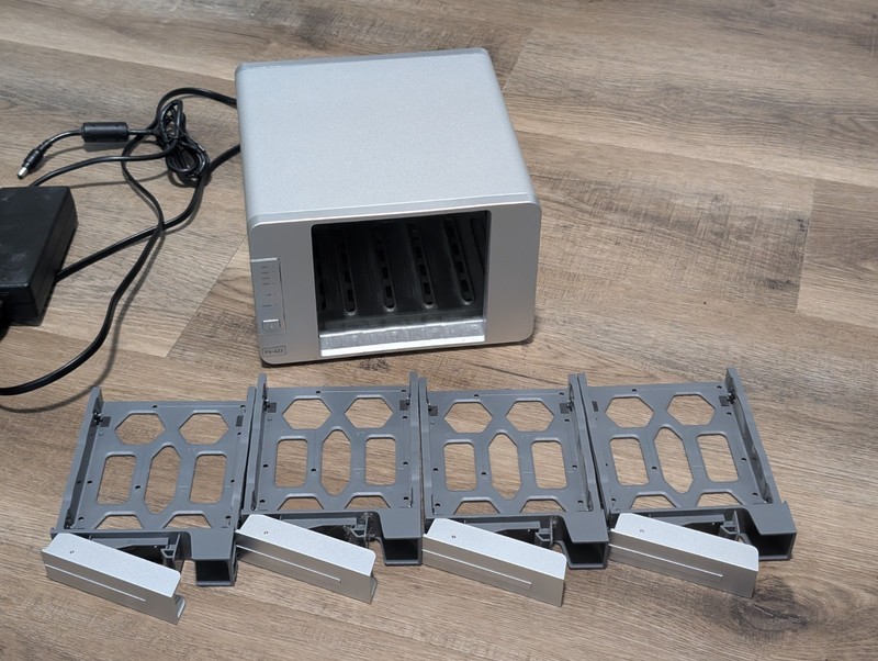 TerraMaster F4423 High Performance 4-Bay NAS 12 Gb RAM