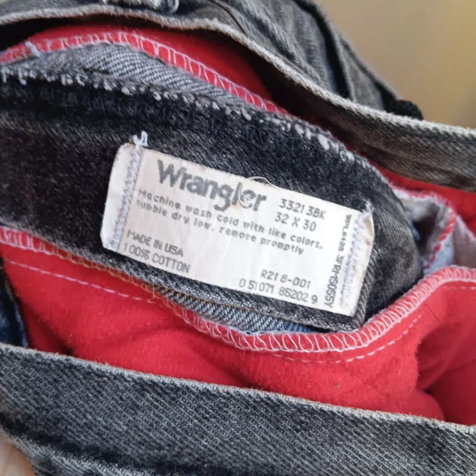 Vintage 32x30 Wrangler Mens Insulated Jeans Black Denim 100% Cotton USA Made - Image 4 of 4