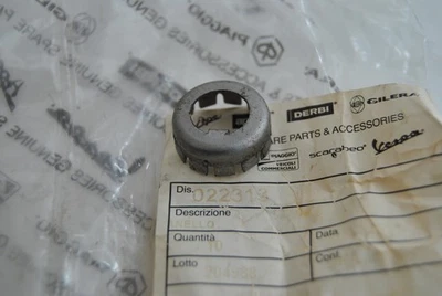 Coupelle Écran Bloquage Écrou Embrayage Clutch Nut Safety Tasse Piaggio Vespa Px - Photo 1/2