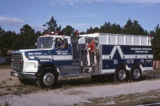 Thomas Davie FL 1983 Ford L Atlas Pumper Tanker Fire Apparatus Slide