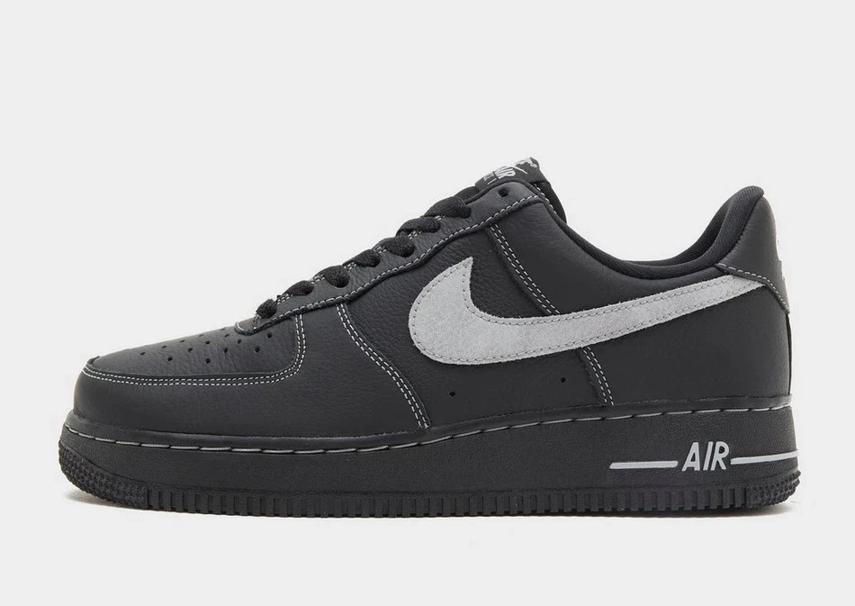Nike Air Force 1 '07 LV8 Men's Shoes in Black